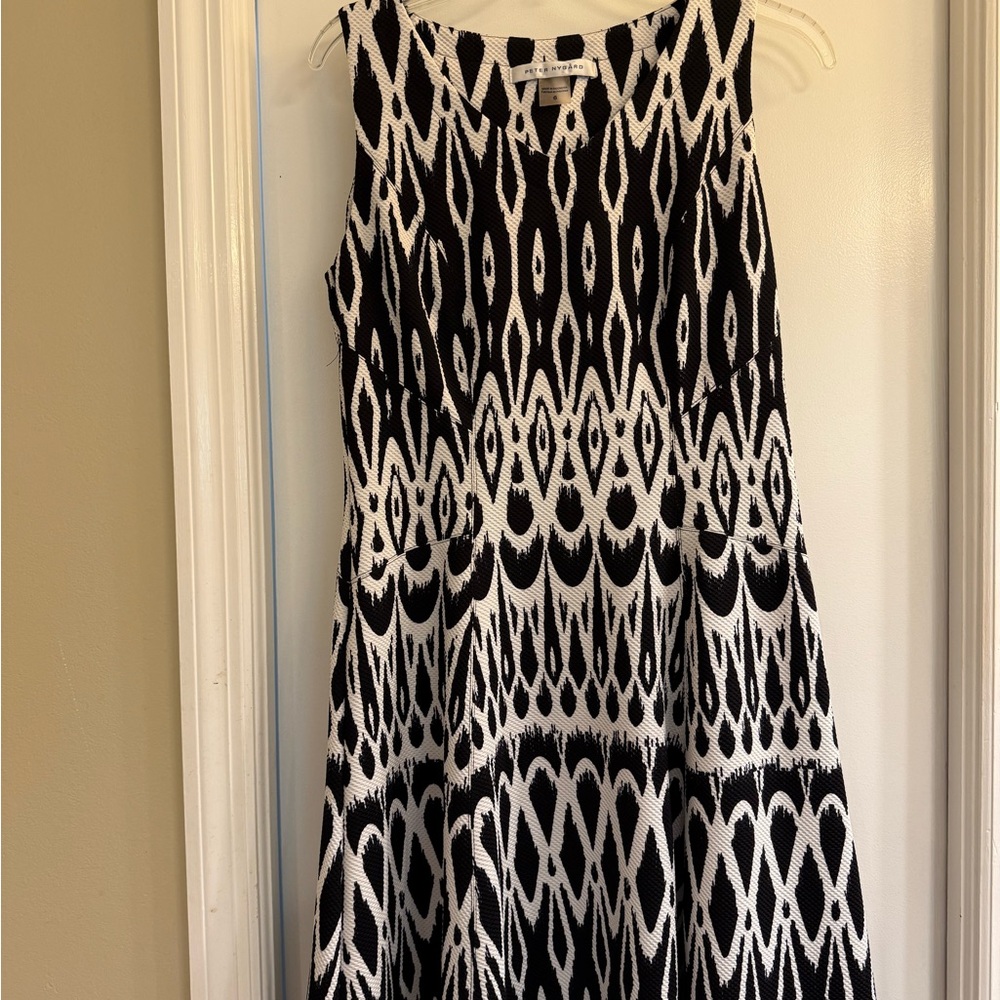 Peter Nygard Black and White Sleeveless A-Line Dress